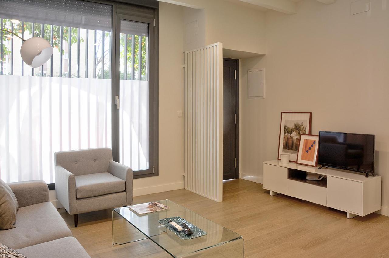 Apartamento De Dos Dormitorios En Triana 세비야 외부 사진