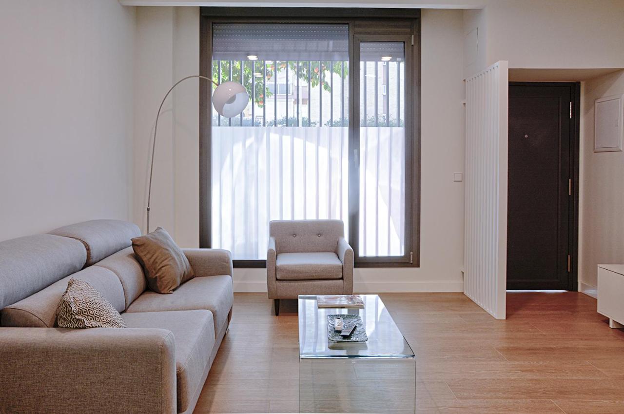Apartamento De Dos Dormitorios En Triana 세비야 외부 사진
